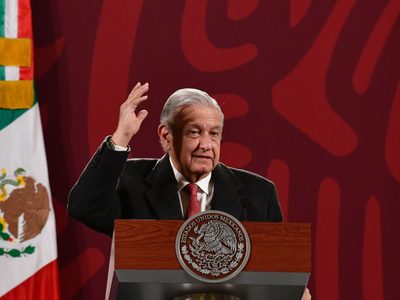 AMLO reprocha a medios por “toda una invasión a mi escasa intimidad”