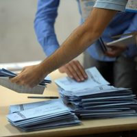 ELECCIONES 2021: las fuerzas políticas aguardan los resultados en los bunkers