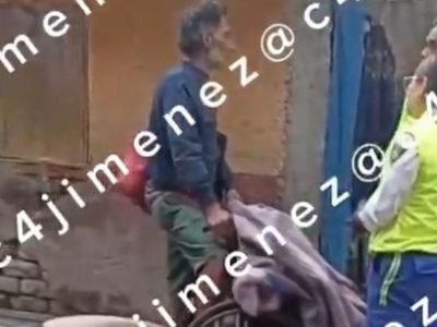 Mujer fue hallada muerta en una silla de ruedas; su hijo enfrenta cargos de feminicidio