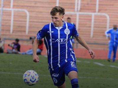 Empató el Tomba y sigue invicto y puntero