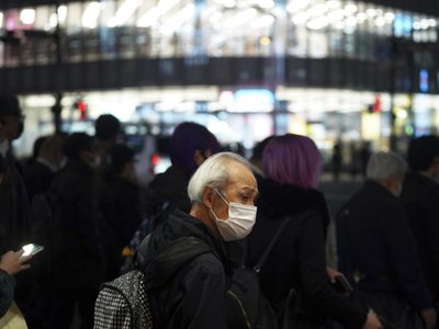 Alerta y temor en Japón: nuevo récord de contagios diarios