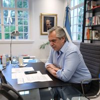 Un ente opositor denunció penalmente a Alberto Fernández por incumplir las medidas sanitarias