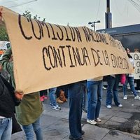 Trabajadores de Mejoredu protestan frente a Palacio Nacional. Este es su pliego petitorio