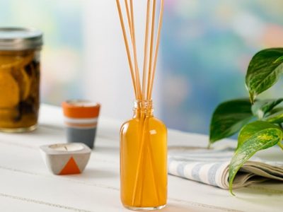 No gastes fortuna en aromatizante: prepará este casero y con rico olor para perfumar tus sábanas y ropa