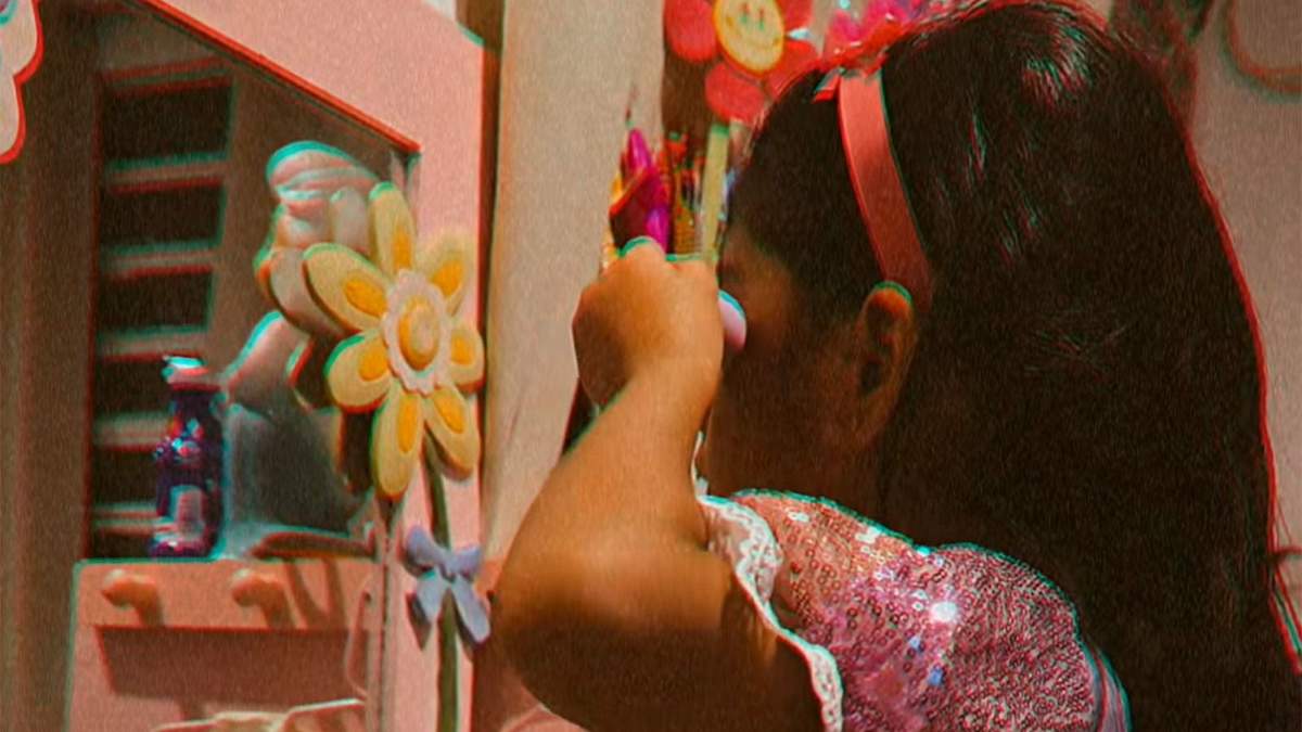 La pequeña Lucía, de seis años, regresa con su madre, tras un año desaparecida, víctima de violencia vicaria