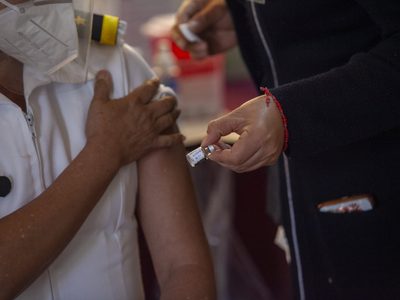 Explican fortalezas de vacuna mexicana contra el covid-19