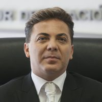 El último adiós: después de un mes, Cristian Castro despidió a su abuela con un triste mensaje