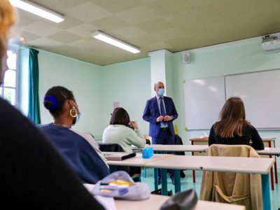 Francia impone un test negativo de coronavirus a los viajeros procedentes fuera de la Unión Europea
