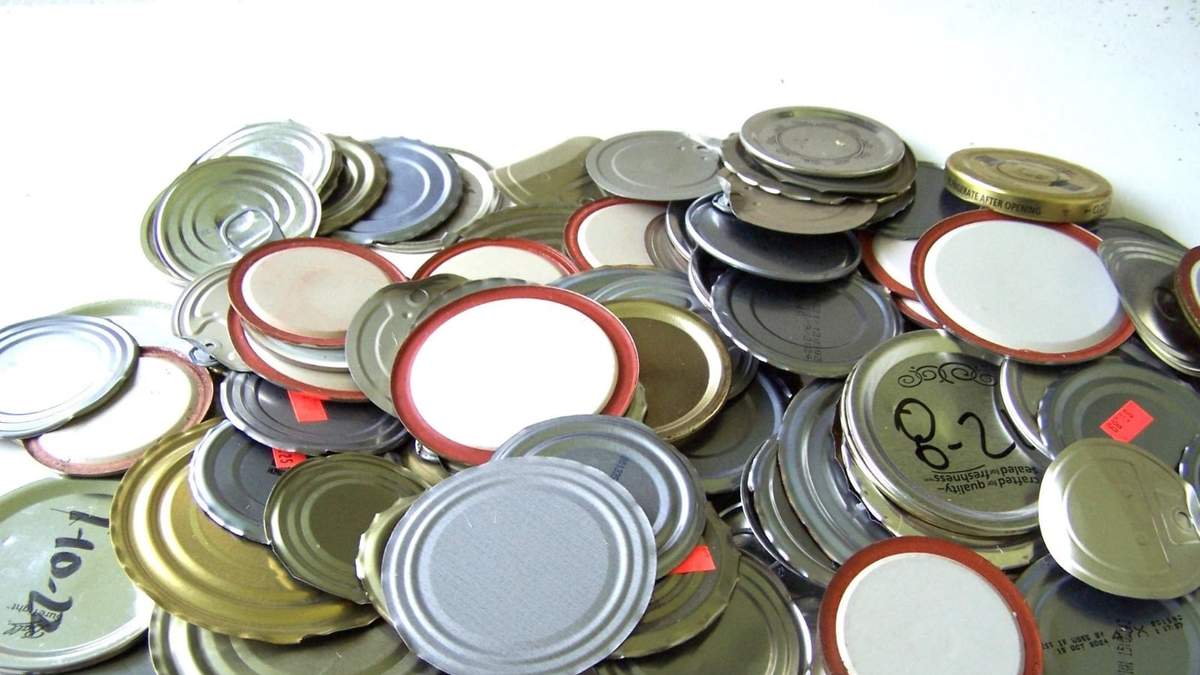 Tapas de latas. Fuente: (X)