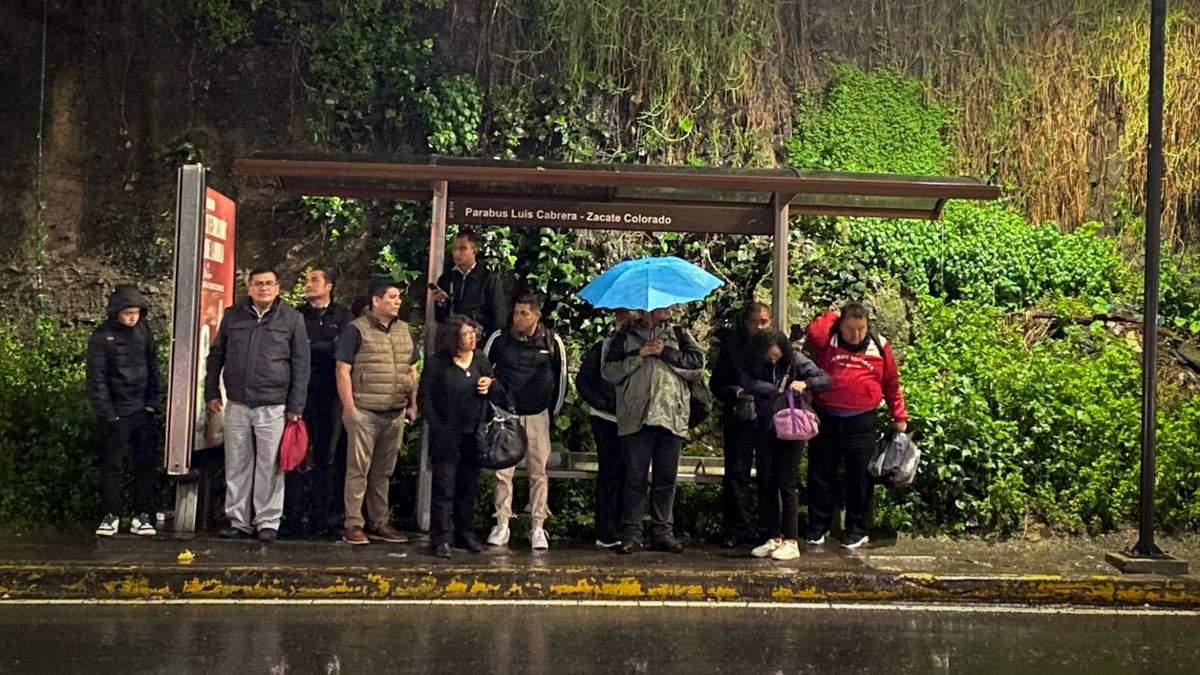 Probabilidad de chubascos y lluvias puntuales fuertes en la Ciudad de México este jueves