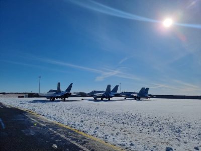 Aviones rusos sin identificar multiplican su presencia cerca de la frontera de la OTAN esta semana
