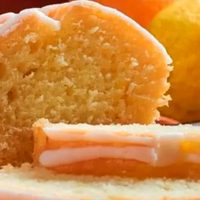 Budín de naranja matero: el secreto para que salga bien húmedo y lo puedas hacer mientras ponés la pava