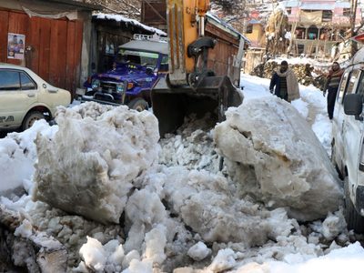 Avalanchas en Pakistán e India dejan al menos 67 muertos