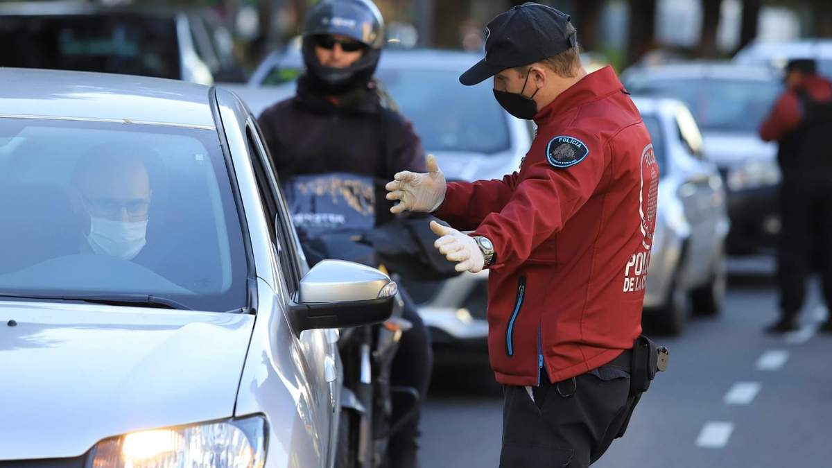Controles en cuarentena. Fuente: (Twitter).