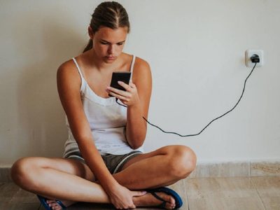 No es lo que parece: qué significa revisar el celular a cada rato, según la psicología
