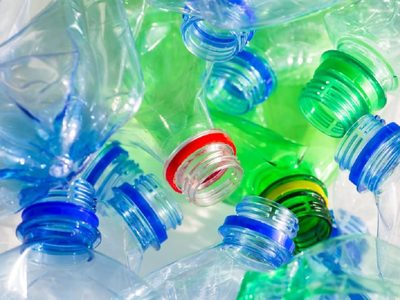 No tires las botellas de plástico: creá esto tan hermoso y súper útil para ocasiones especiales en casa