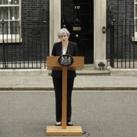 Fue un ataque cruel y despiadado dirigido a la gente más joven de nuestra sociedad: Theresa May
