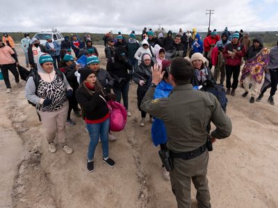 Candidaturas presidenciales, sin comprender la nueva migración mexicana