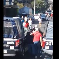 Balacera entre taxistas y policías de Ecatepec deja un muerto y cuatro heridos