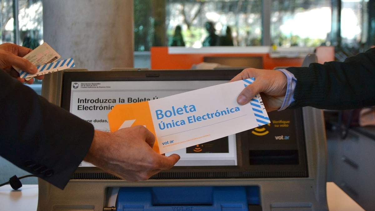 La BUE causó estragos y las elecciones en CABA podrían desdoblarse de las nacionales. Fuente: (Twitter)