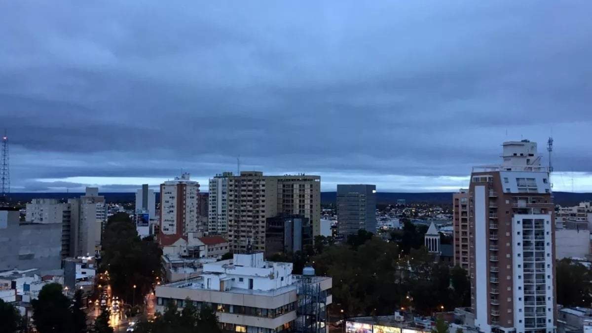 Clima nublado para Neuquén. Fuente: (Facebook).