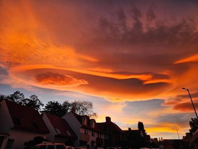 Extraño atardecer sorprende a CDMX y Edomex; usuarios de redes compartieron estas imágenes
