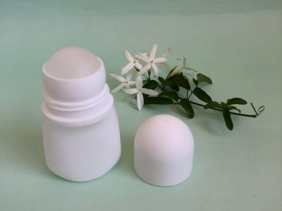 No tires las tapas de los desodorantes: así podés crear minimacetas para tus plantas