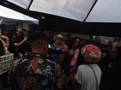 Activistas vs taurófilos: así se vivió la reapertura de la Plaza de Toros México (Video)