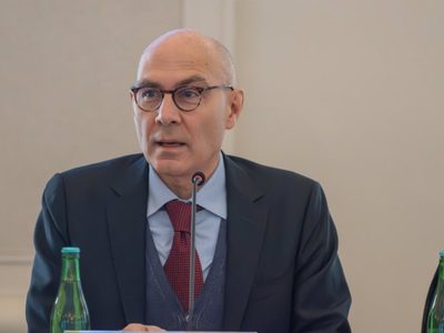 El jefe de DDHH de la ONU, "horrorizado" por la fosa con más de 280 cuerpos en un hospital en Gaza