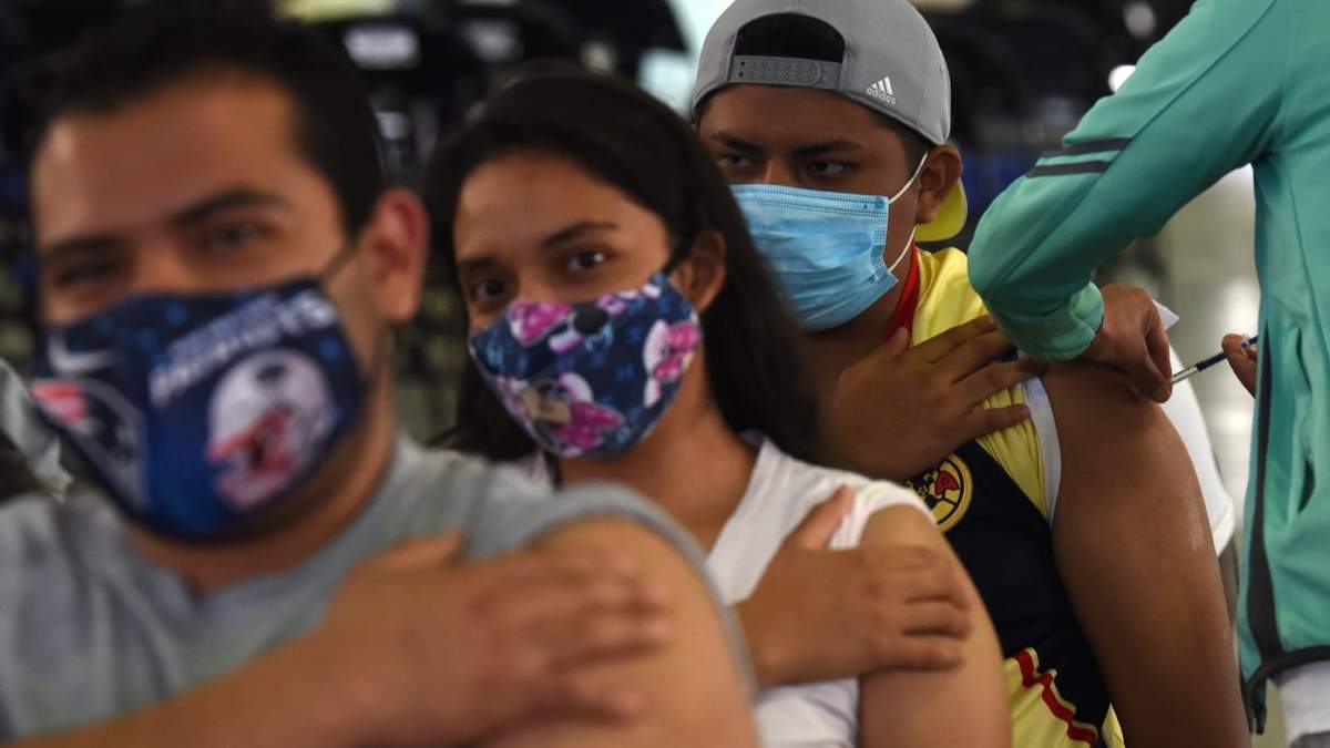Aplicación de vacunas en la CDMX