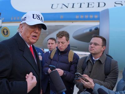 Trump amenaza con cortar fondos federales a ciudades santuario y sus estados