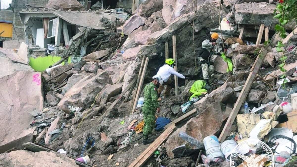 La búsqueda de desaparecidos en el cerro del Chiquihuite, en Tlalnepantla