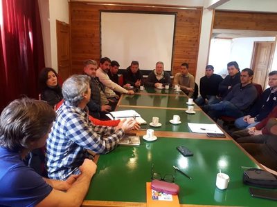 Funcionarios del EPEN se reunieron con empresarios, vecinos y autoridades de Villa La Angostura