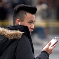¡Auxilio, no puedo dejar de ver mi celular!