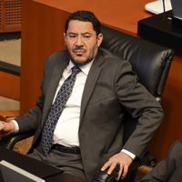 Batres presentará iniciativa para regular venta de alimentos en escuelas de nivel básico