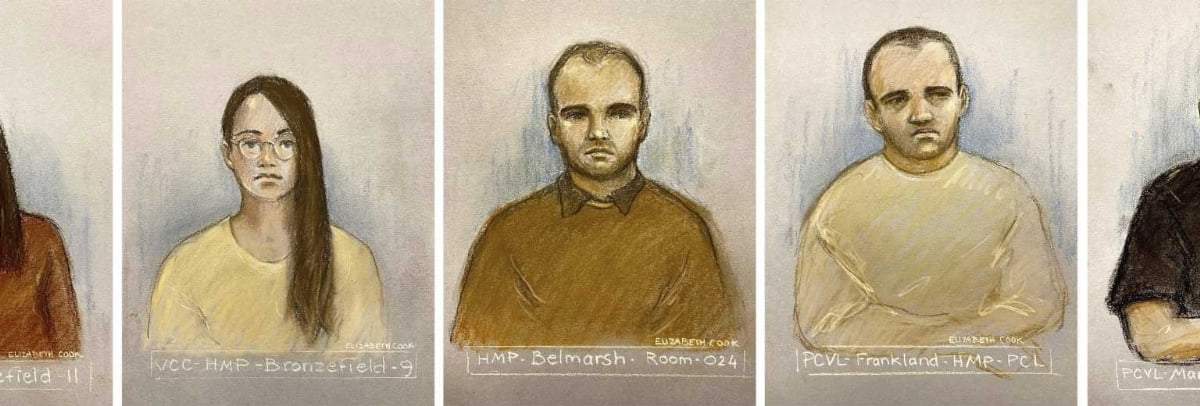 Izquierda a derecha, los búlgaros Katrin Ivanova, Vanya Gaberova, Orlin Roussev, Ivan Stoyanov y Bizer Dzhambazov comparecen por videoenlace en la corte de Westminster, Londres, para responder a acusaciones de espiar para Rusia