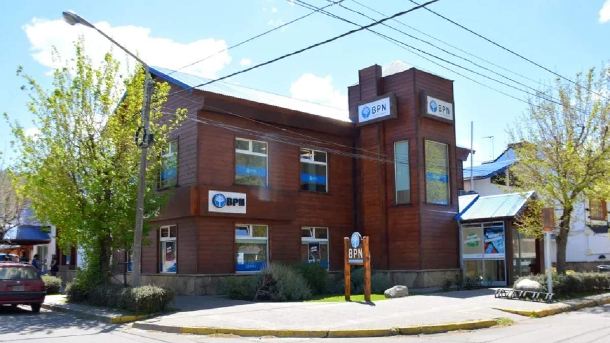 Sucursal San Martín de los Andes del Banco Provincia de Neuquén. Fuente (RSM)