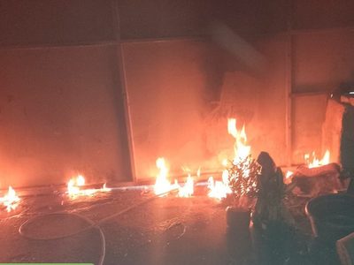 Increíble: quemaron el portón de entrada para evitar un allanamiento por drogas