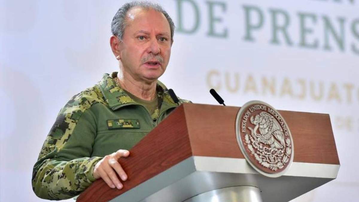 El secretario de la Marina, José Rafael Ojeda Durán