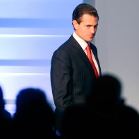 En Texas, anuncia Peña jugosos negocios privados a trasnacionales