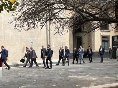 Salud, internet y salarios, entre los temas que AMLO revisa con gobernadores