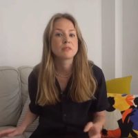Periodista rusa Inna Afinogenova explica su salida de RT: Nunca voy a estar de acuerdo con la guerra