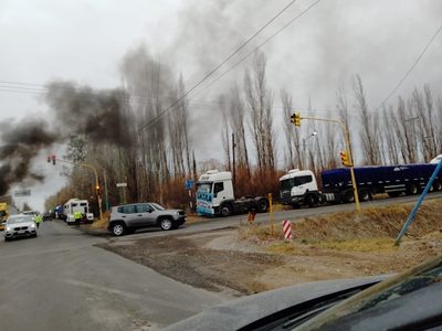 Los transportistas ya están instalados en las rutas 22 y 65 en Roca
