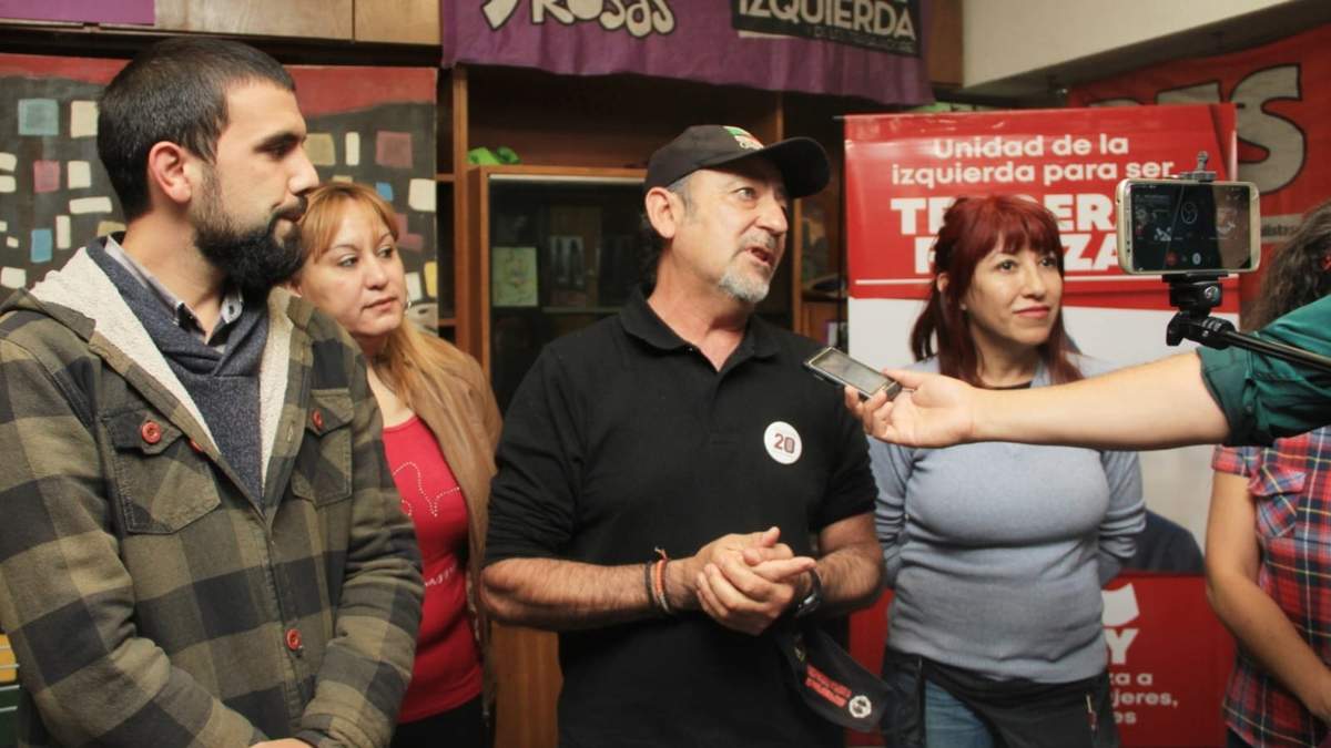 El candidato a diputado del FIT-U, Raúl Godoy, y su compañera de lista Patricia Jure. Fuente: (@raulgodoy__)