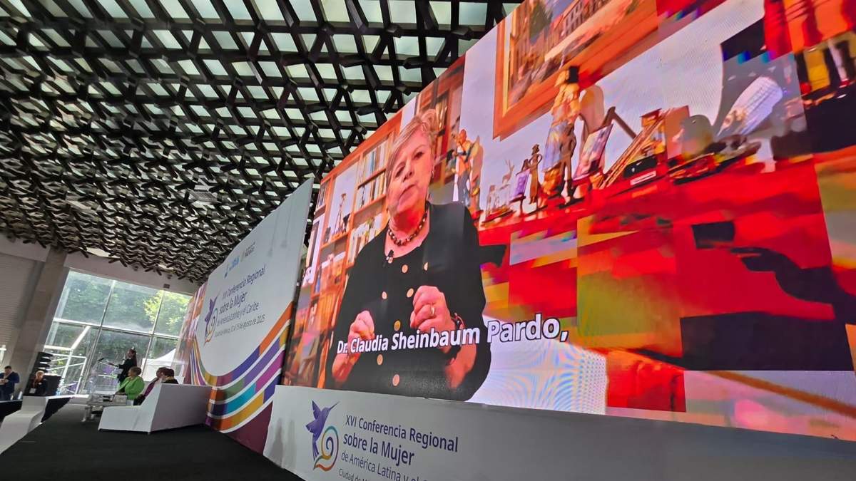 La titular de Semarnat, Alicia Bárcena en un video presentado en la XVI Conferencia Regional de la Mujera de América Latina y el Caribe de Cepal, en la Ciudad de México