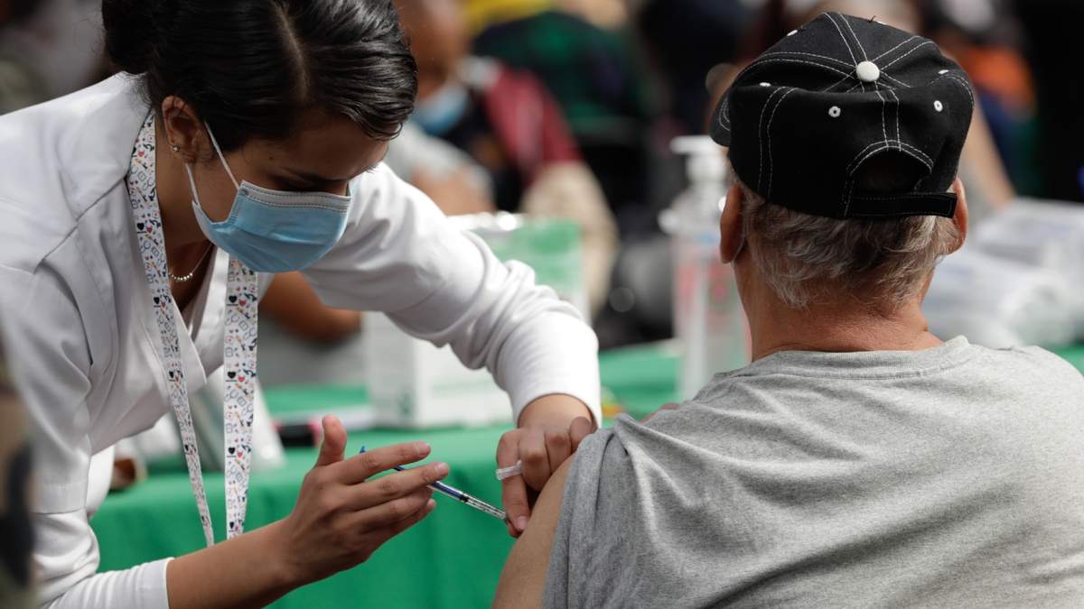 Vacunación a rezagados en la CDMX