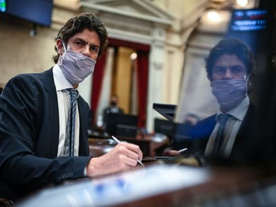 "El Kirchnerismo genera una igualdad en la mediocridad", cuestionó Lousteau