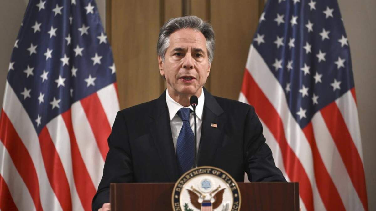 El secretario de Estado de Estados Unidos, Antony Blinken, pronuncia una declaración a la prensa tras reunirse con los ministros de Exteriores del Grupo de Contacto Ministerial Árabe sobre Siria en la ciudad de Áqaba, en la costa sur del mar Rojo, en Jordania