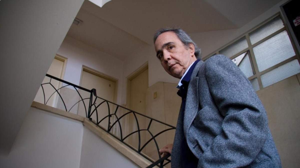 El escritor Juan José Reyes
