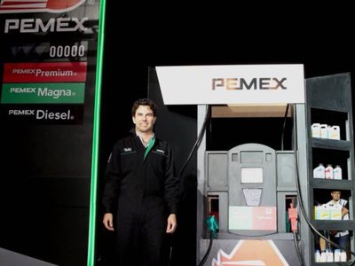 Checo Pérez demanda a Pemex por 2.8 millones de dólares